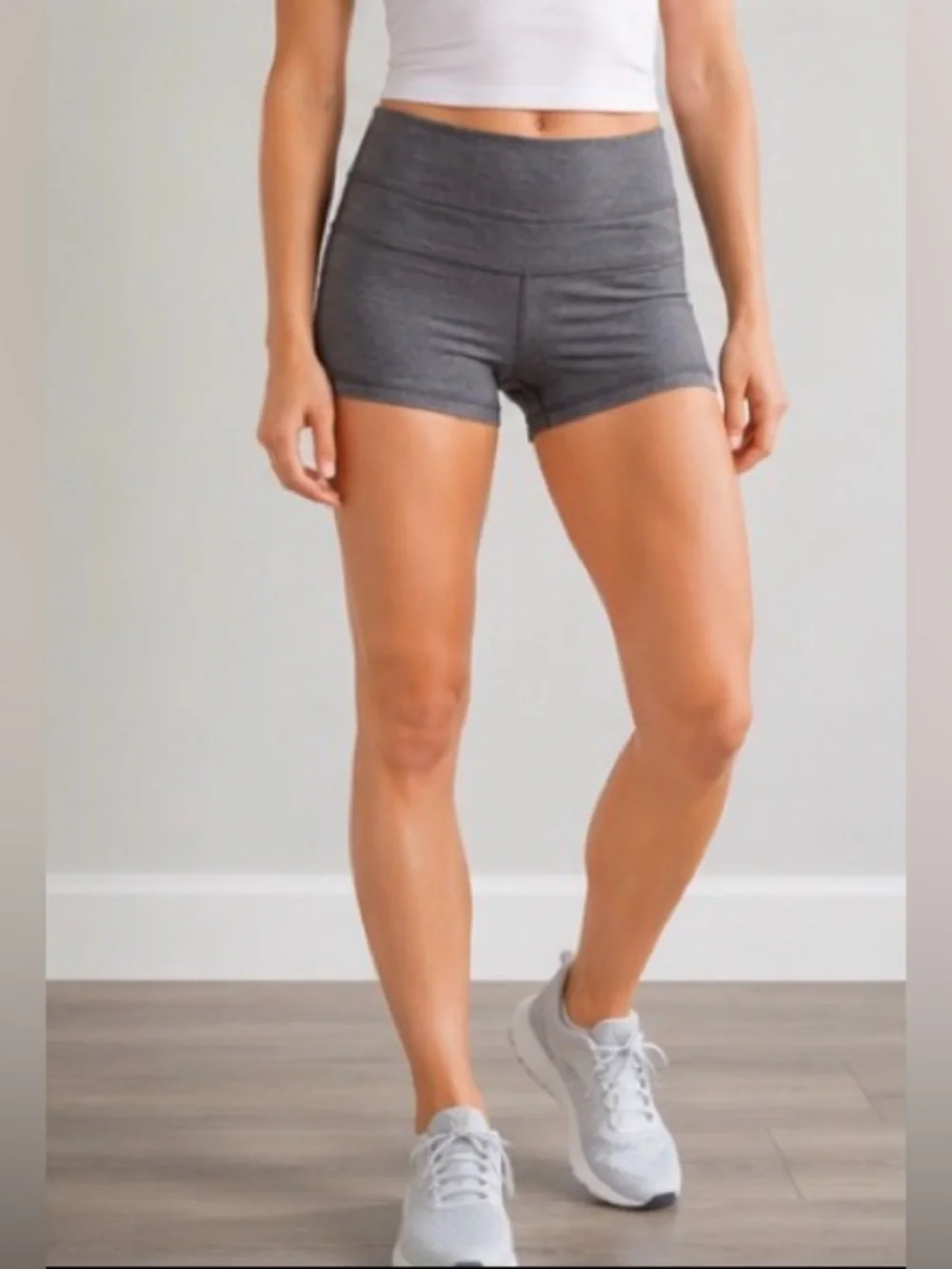 [Lululemon] Heathered Gray Athletic Yoga Shorts Size 6 Regular - Picture 5 of 6